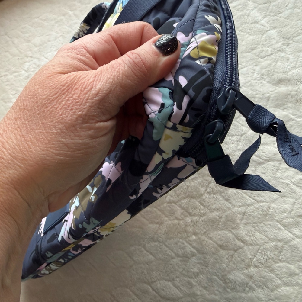Vera Bradley Laptop Workstation Crossbody - Picture 6 of 13